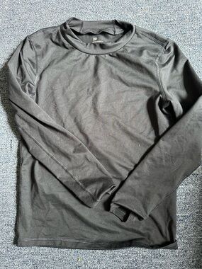 all in motion Black Long-Sleeve Crew Shirt